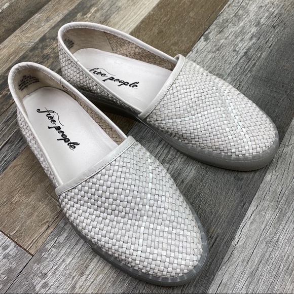 Free People Santorini Woven Slip On shoes flat white leather Sneakers 38 comfy - Picture 2 of 13
